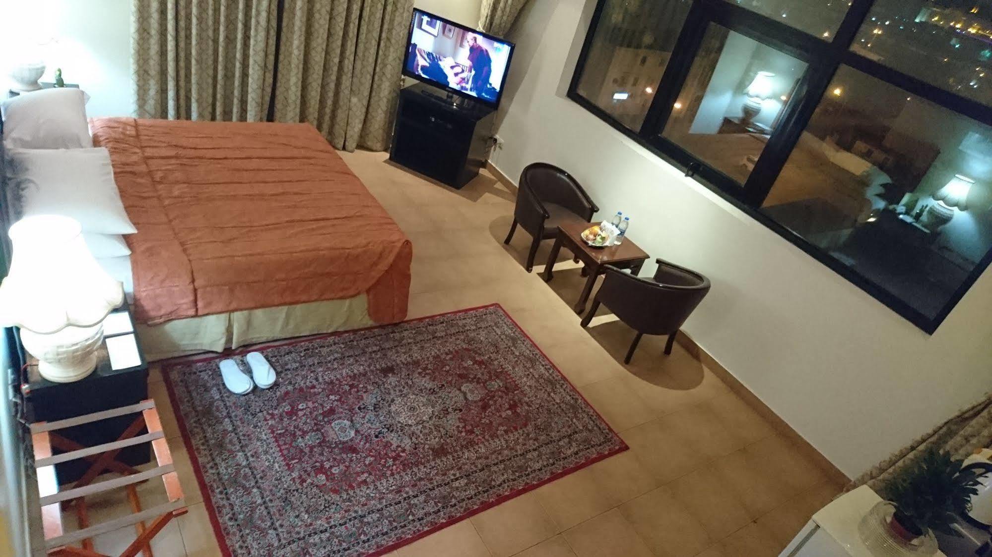 Infinity Tower Suites Wll Manama Exterior photo